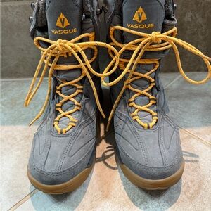 Vasque snow/hiking Boots